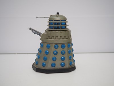 Lot 126 - A group of Dr Who memorabilia comprising 3x...