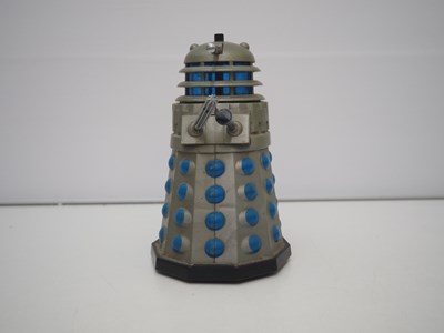 Lot 126 - A group of Dr Who memorabilia comprising 3x...