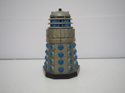 Lot 126 - A group of Dr Who memorabilia comprising 3x...