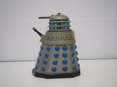 Lot 126 - A group of Dr Who memorabilia comprising 3x...