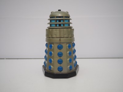 Lot 126 - A group of Dr Who memorabilia comprising 3x...