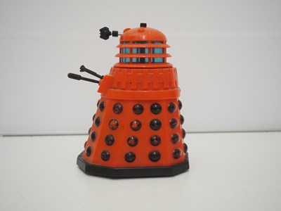 Lot 126 - A group of Dr Who memorabilia comprising 3x...