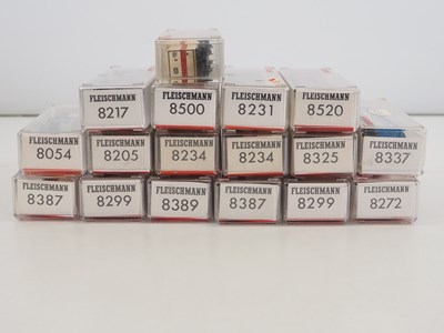 Lot 162 - A group of FLEISCHMANN German outline N gauge...