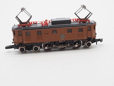 Lot 189 - A pair of MARKLIN Mini-Club Z gauge electric...
