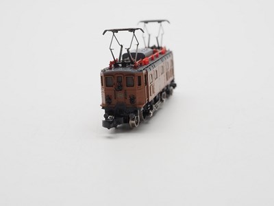 Lot 189 - A pair of MARKLIN Mini-Club Z gauge electric...