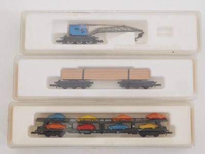 Lot 190 - A group of MARKLIN Mini-Club Z gauge items...