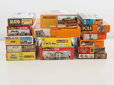 Lot 203 - A quantity of N gauge building kits by FALLER,...