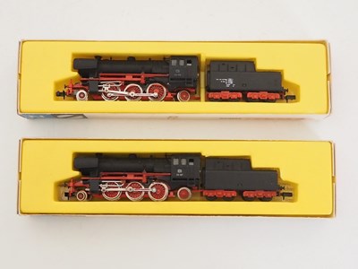 Lot 221 - A group of ARNOLD vintage N gauge German...