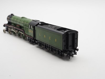 Lot 233 - A TRIX OO Gauge Flying Scotsman steam...