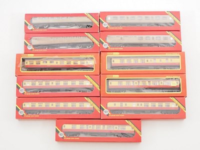 Lot 237 - A group of HORNBY OO gauge passenger coaches...