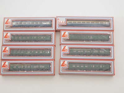 Lot 238 - A group of LIMA OO gauge Mk1/2/3 passenger...