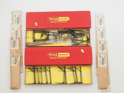 Lot 241 - A group of OO Gauge TRIANG / TRIANG HORNBY...