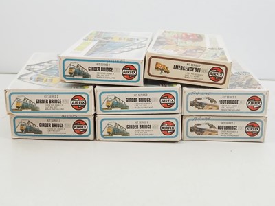 Lot 250 - A large group of unbuilt OO scale railway kits...