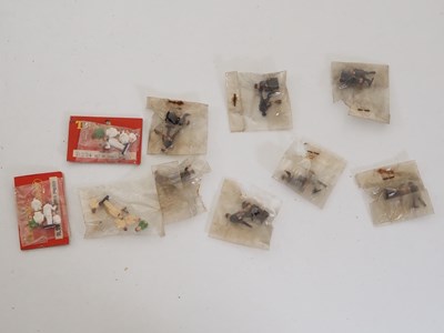 Lot 269 - A group of TRI-ANG (TRIANG) OO gauge boxed and...