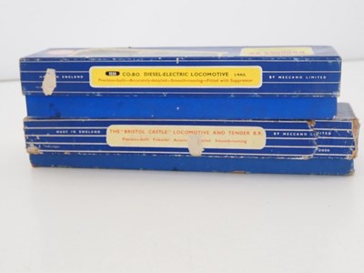 Lot 279 - A pair of HORNBY DUBLO OO gauge 3 rail...