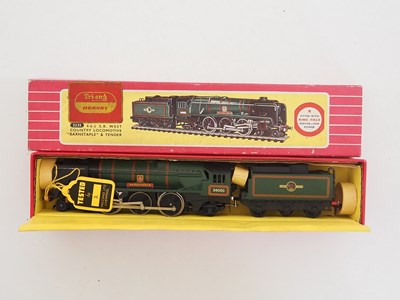 Lot 292 - A HORNBY DUBLO OO gauge 2-rail 2235 West...