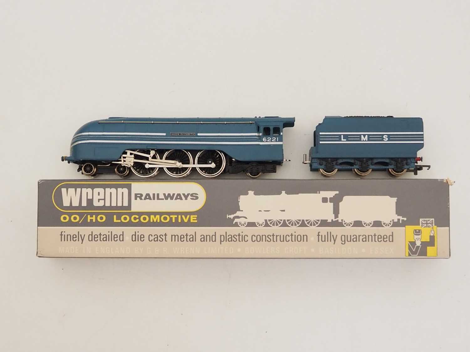 Lot 298 - A WRENN OO gauge W2301 Streamlined Coronation...