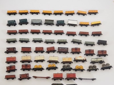 Lot 347 - A large group of unboxed HORNBY DUBLO OO gauge...