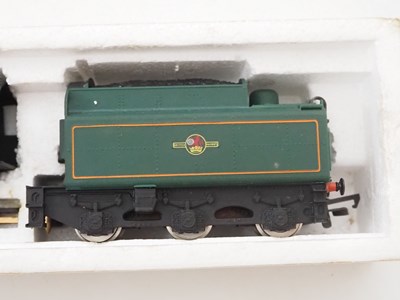 Lot 358 - A group of TRI-ANG-HORNBY (TRIANG) and HORNBY...