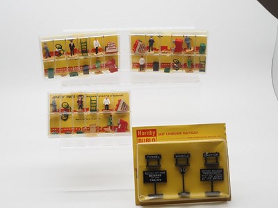 Lot 362 - A group of DINKY and HORNBY DUBLO OO gauge...