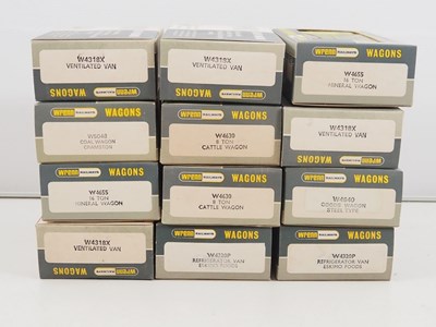 Lot 369 - A mixed group of WRENN OO gauge wagons of...