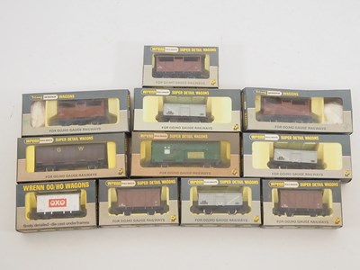 Lot 370 - A mixed group of WRENN OO gauge wagons of...