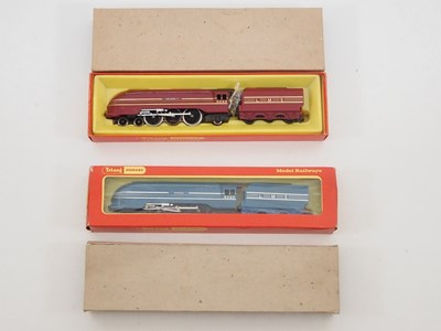 Lot 378 - A pair of OO gauge TRI-ANG HORNBY (TRIANG)...