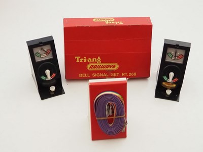 Lot 382 - A TRI-ANG HORNBY (TRIANG) OO gauge rare RT.268...