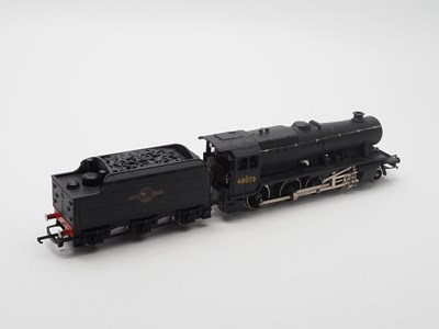 Lot 387 - A WRENN OO gauge W2224 Class 8F steam...