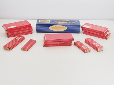 Lot 402 - A group of HORNBY DUBLO OO gauge 2 rail track...