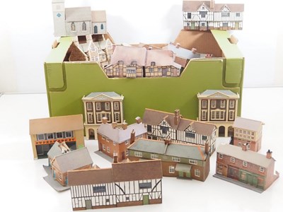 Lot 418 - A large quantity of OO Gauge kit built model...