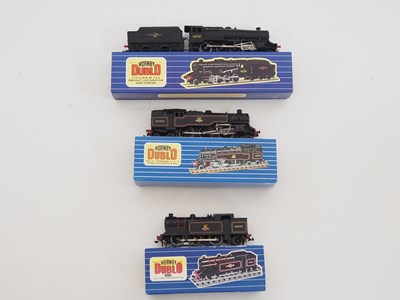 Lot 439 - A group of HORNBY DUBLO 3-rail OO gauge steam...