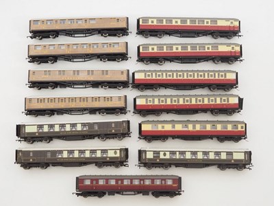 Lot 455 - A large quantity of unboxed OO gauge HORNBY...