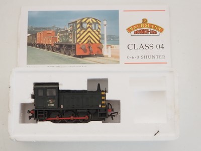 Lot 475 - A group of three BACHMANN OO gauge diesel...