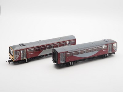 Lot 515 - A HORNBY OO gauge R2866 class 153 single...