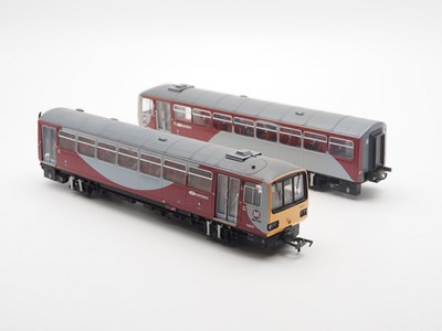 Lot 515 - A HORNBY OO gauge R2866 class 153 single...