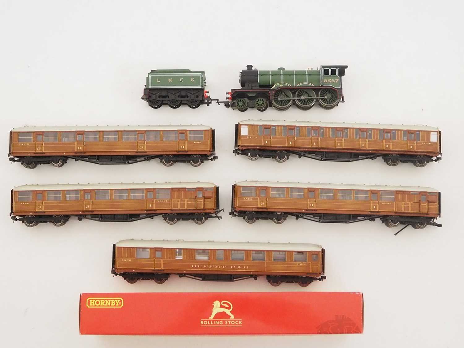 Lot 522 - A HORNBY OO gauge class B12 steam locomotive...