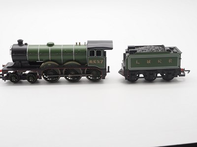 Lot 522 - A HORNBY OO gauge class B12 steam locomotive...