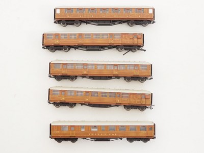 Lot 522 - A HORNBY OO gauge class B12 steam locomotive...