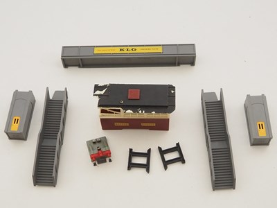 Lot 541 - A group of OO gauge rolling stock, steam...