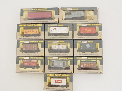 Lot 547 - A mixed group of WRENN OO gauge wagons of...