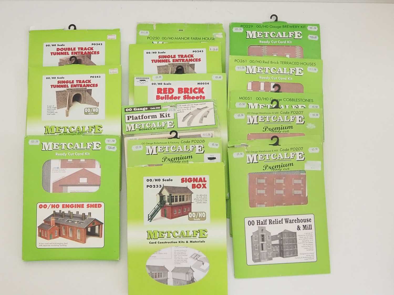 Lot 549 A Group Of METCALFE OO Gauge Card Building lot-549-a-group-of-metcalfe-oo-gauge-card-building