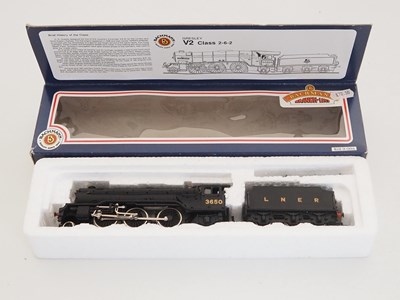 Lot 553 - A pair of BACHMANN steam locomotives -...