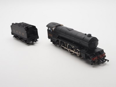 Lot 553 - A pair of BACHMANN steam locomotives -...