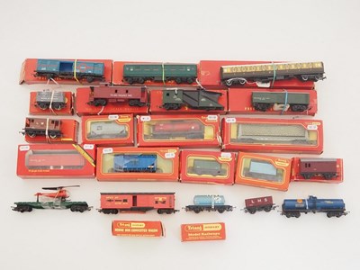 Lot 562 - A group of OO gauge TR-ANG and HORNBY goods...