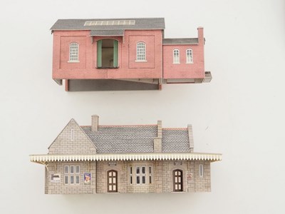 Lot 571 - A group of mostly HORNBY OO gauge buildings...
