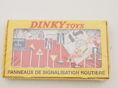 Lot 571 - A group of mostly HORNBY OO gauge buildings...