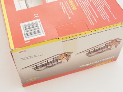 Lot 571 - A group of mostly HORNBY OO gauge buildings...