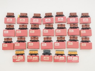 Lot 580 - A large group of HORNBY DUBLO OO gauge 2-rail...