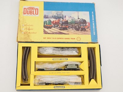 Lot 583 - A pair of HORNBY DUBLO OO gauge 2-rail goods...